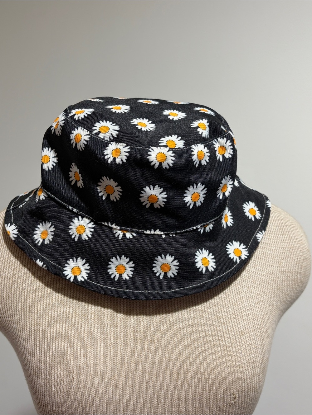 Bucket Hat All Over Daisy Pattern Black and White Whimsical Summer Hat - Picture 14 of 15